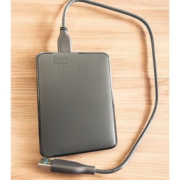 WD Elements Portable Hard Drive 2T . USB - Picture 1 of 8